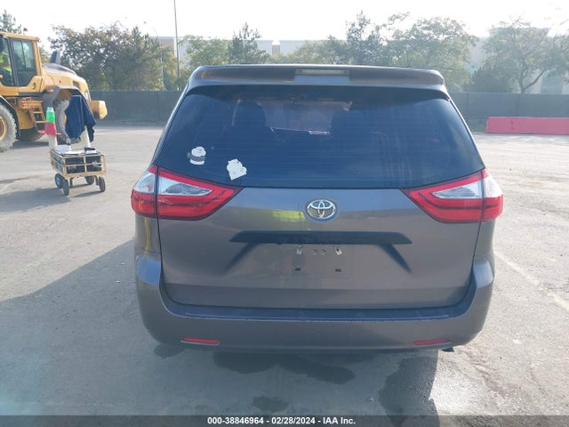 Toyota Sienna L 7 Passenger 2017 5TDZZ3DC5HS873416 Image 16