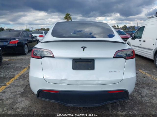 7SAYGDEF8NF389520 Tesla Model Y Performance Dual Motor All-wheel Drive