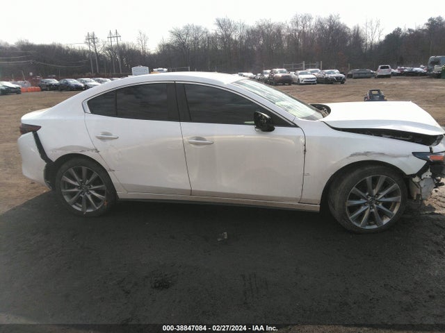 Mazda Mazda3 Preferred Package 2019 3MZBPADL8KM107695 Image 13