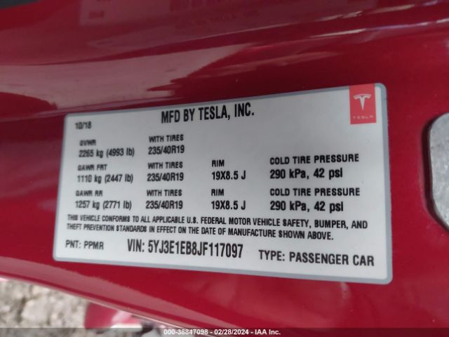 5YJ3E1EB8JF117097 Tesla Model 3 Long Range/performance