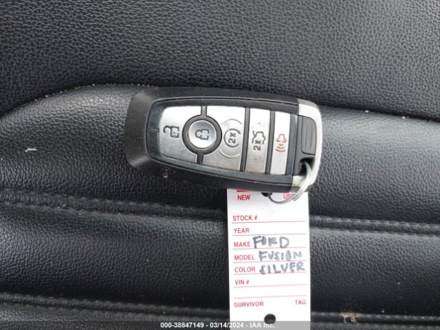 3FA6P0CD1KR170932 Ford FUSION SEL