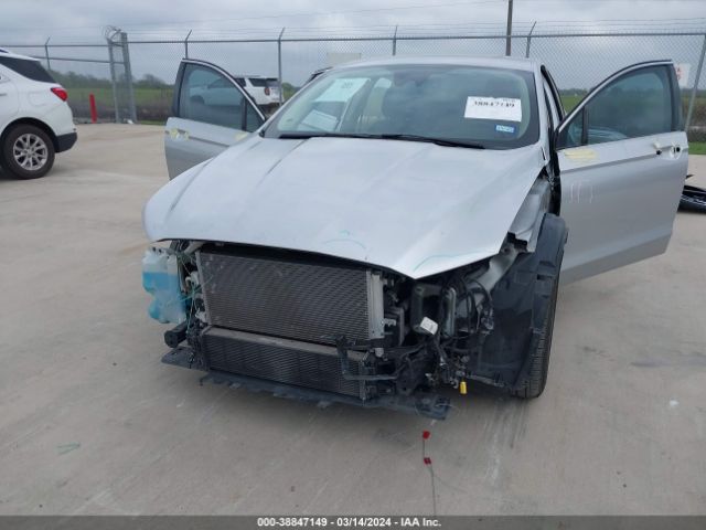 3FA6P0CD1KR170932 Ford FUSION SEL