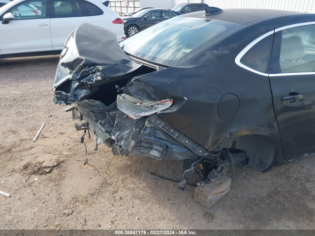 1G4PR5SK2F4115891 Buick Verano Convenience Group