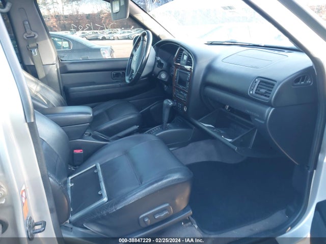 2002 NISSAN PATHFINDER LE/SE VIN: JN8DR09Y82W735152