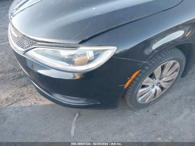 Chrysler 200 LX 2015 1C3CCCFB3FN547505 Image 6