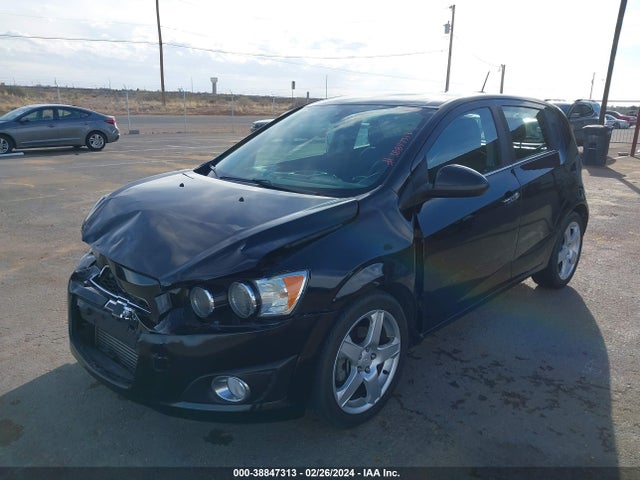 Chevrolet Sonic Ltz Auto 2016 1G1JE6SB0G4149625 Image 2