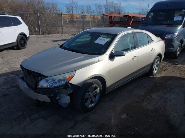 Chevrolet MALIBU 1LT 2015 1G11C5SL3FF112340 Image 2