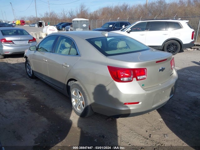Chevrolet MALIBU 1LT 2015 1G11C5SL3FF112340 Image 3