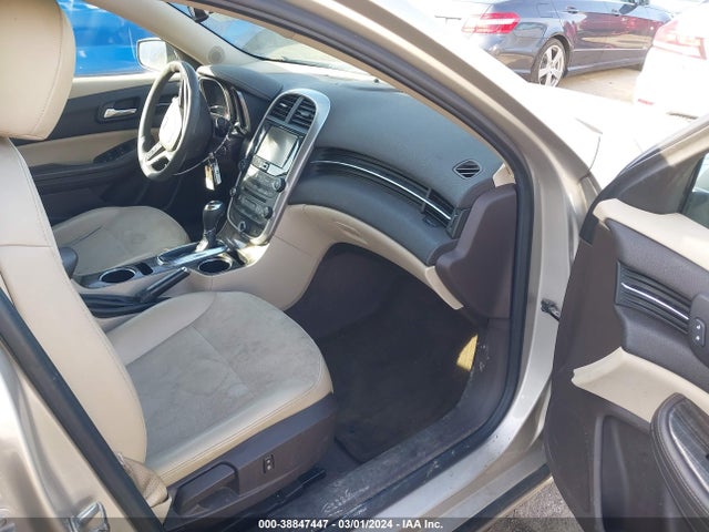 Chevrolet MALIBU 1LT 2015 1G11C5SL3FF112340 Image 5