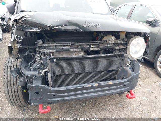 Jeep Renegade Trailhawk 2015 ZACCJBCT2FPC32971 Image 6