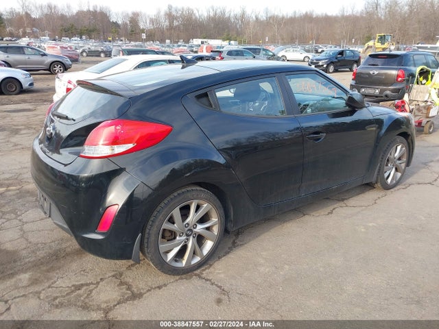 Hyundai VELOSTER 2016 KMHTC6AD9GU282453 Image 4
