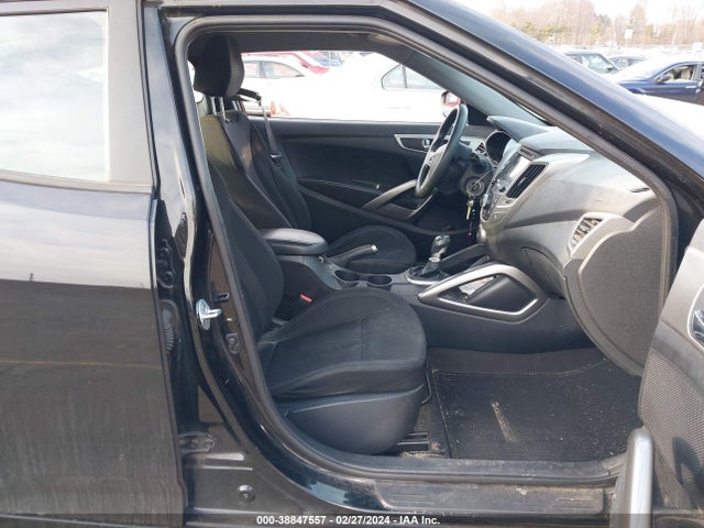 Hyundai VELOSTER 2016 KMHTC6AD9GU282453 Image 5