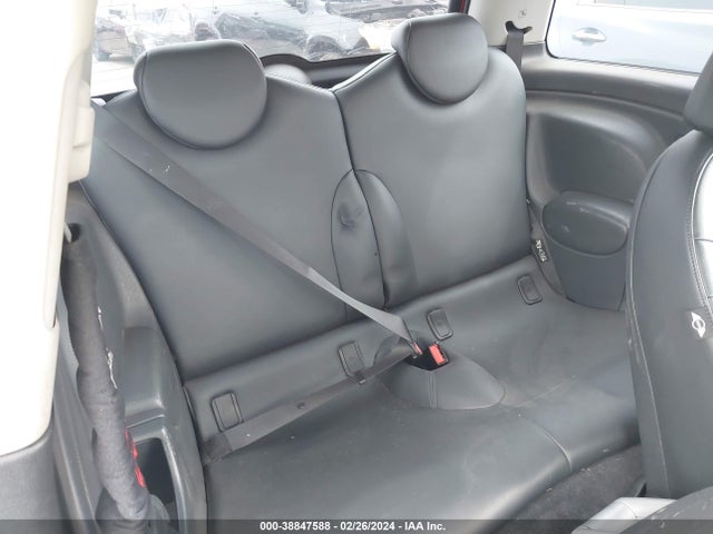 2006 MINI COOPER S WMWRE33586TJ40643 Photo 7