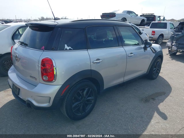 2011 MINI COOPER S COUNTRYMAN WMWZC3C56BWL79655 Photo 3