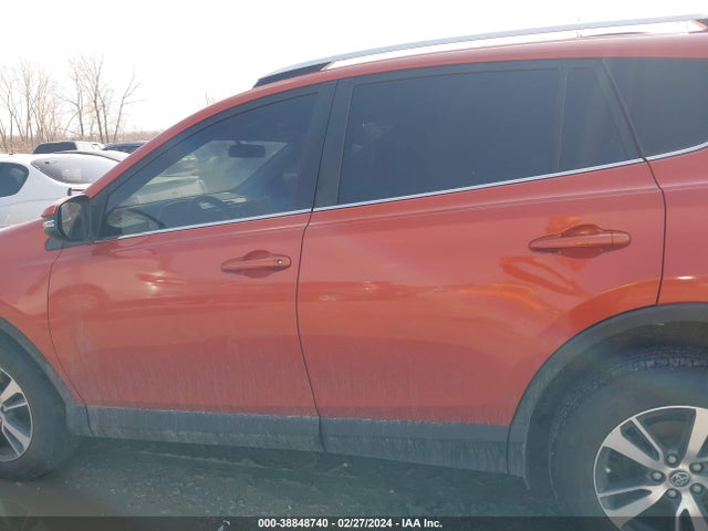 Toyota Rav4 Xle 2016 JTMRFREV9GD186400 Image 14