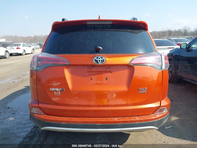 Toyota Rav4 Xle 2016 JTMRFREV9GD186400 Image 16