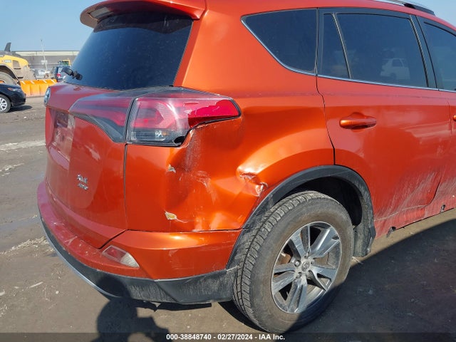 Toyota Rav4 Xle 2016 JTMRFREV9GD186400 Image 17