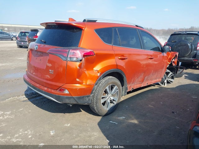 Toyota Rav4 Xle 2016 JTMRFREV9GD186400 Image 4