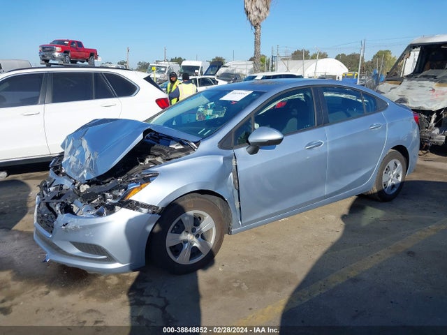 Chevrolet Cruze Ls Auto 2018 1G1BC5SM1J7187652 Image 2
