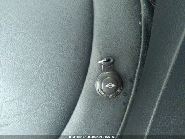2008 MINI COOPER WMWMF33548TU67440 Photo 10