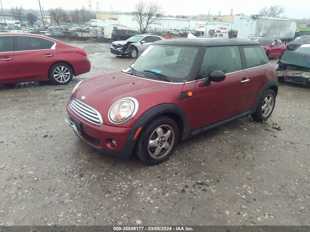 2008 MINI COOPER WMWMF33548TU67440 Photo 1