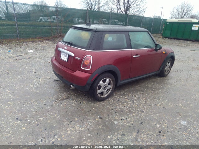 2008 MINI COOPER WMWMF33548TU67440 Photo 3