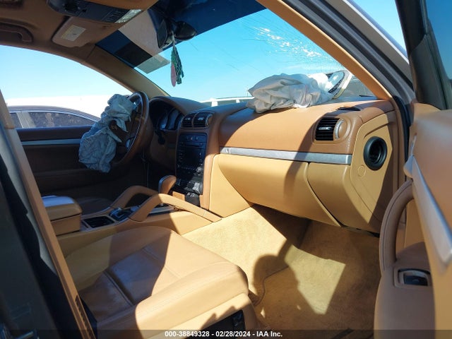 2010 PORSCHE CAYENNE WP1AA2AP3ALA06236 Photo 4