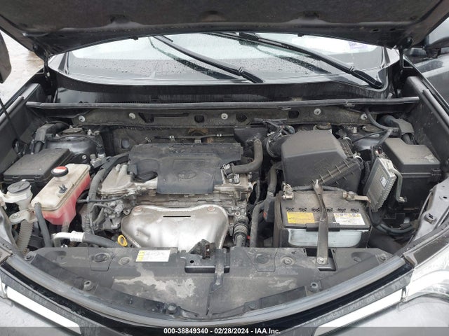 Toyota RAV4 LE 2016 JTMBFREV9GD185054 Image 10