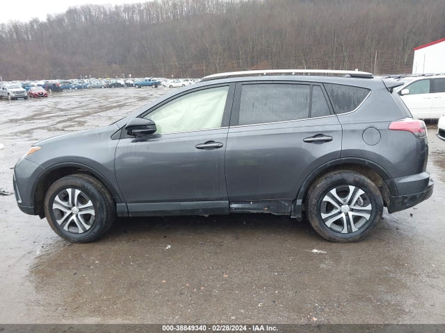 Toyota RAV4 LE 2016 JTMBFREV9GD185054 Image 14