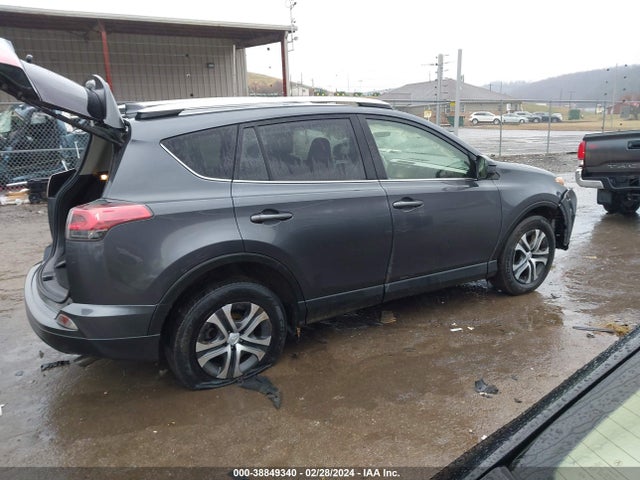 Toyota RAV4 LE 2016 JTMBFREV9GD185054 Image 4