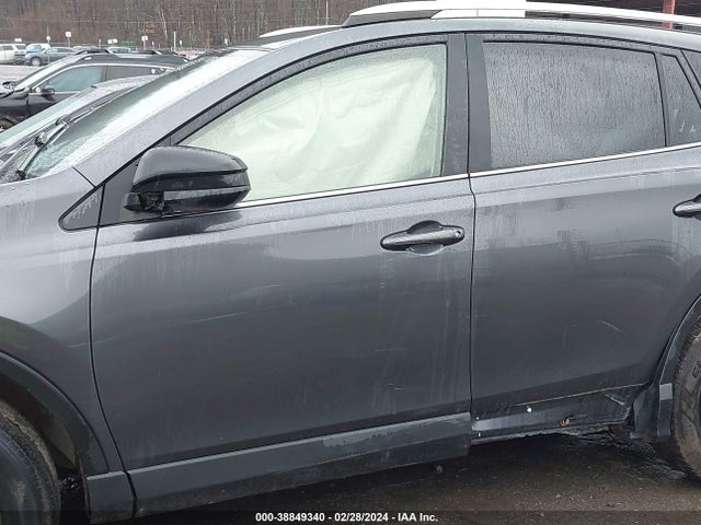 Toyota RAV4 LE 2016 JTMBFREV9GD185054 Image 6