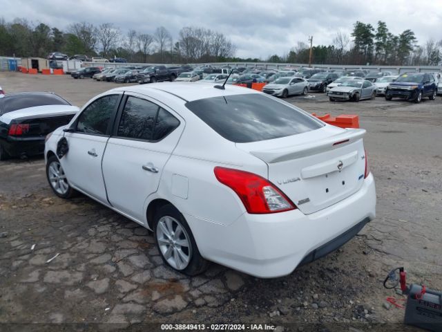 3N1CN7AP5FL800746 Nissan Versa 1.6 Sl
