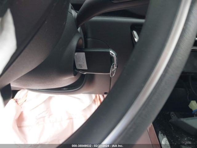 KNDCP3LE0R5121922 KIA NIRO LX