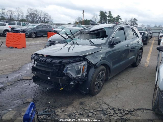 KNDCP3LE0R5121922 KIA NIRO LX