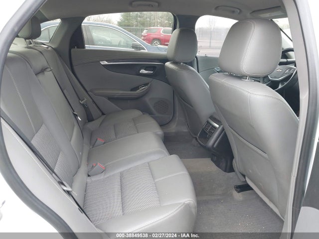 Chevrolet IMPALA 1LT 2018 2G1105S3XJ9167832 Image 8