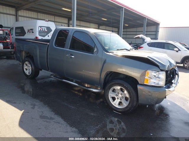 2011 CHEVROLET SILVERADO 1500 LT VIN: 1GCRCSEA4BZ390384