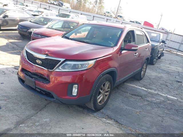 KIA SORENTO LX 2015 5XYKT3A68FG607710 Image 2