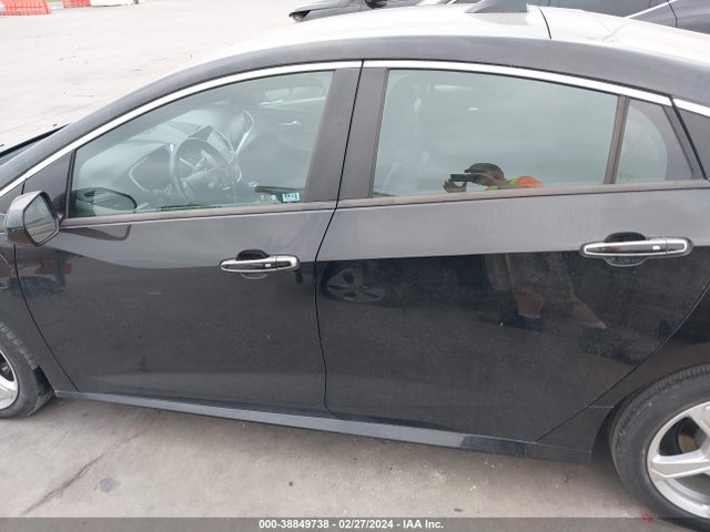 Chevrolet VOLT LT 2018 1G1RC6S52JU152259 Image 15