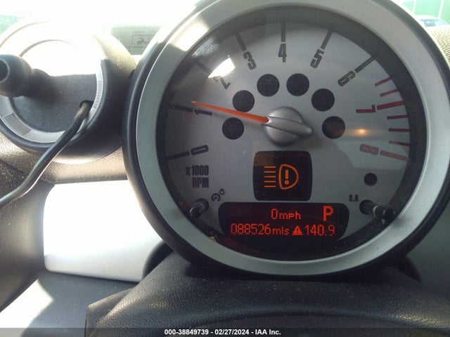 2009 MINI COOPER WMWMF33589TW76326 Photo 6