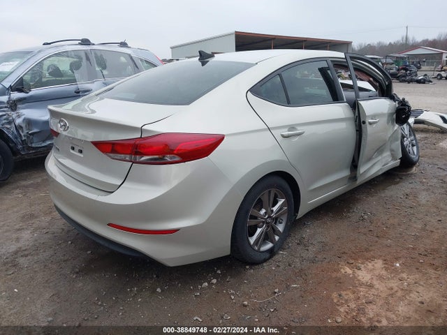 Hyundai ELANTRA SE 2017 5NPD84LF4HH040985 Image 4