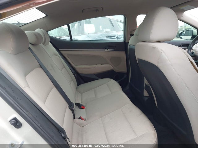 Hyundai ELANTRA SE 2017 5NPD84LF4HH040985 Image 8