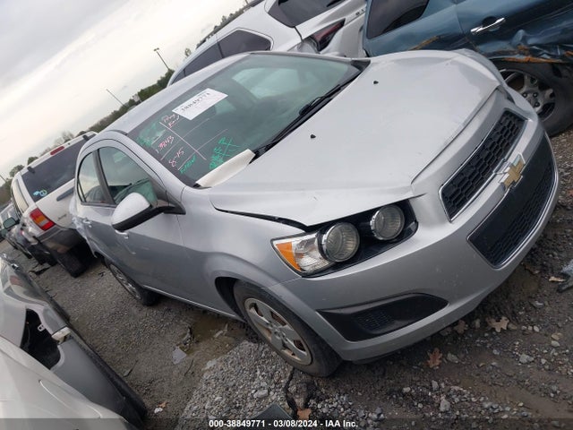 Chevrolet Sonic Ls Auto 2016 1G1JA5SH2G4104048 zdjęcie główne