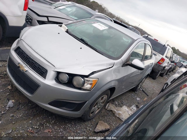 Chevrolet Sonic Ls Auto 2016 1G1JA5SH2G4104048 Image 2