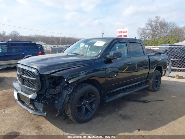 RAM 1500 Night  4x4 5'7 Box 2017 1C6RR7MG1HS796679 Image 2