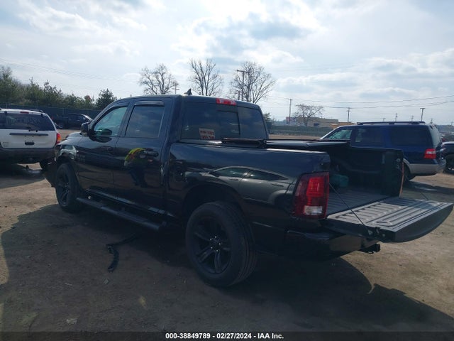 RAM 1500 Night  4x4 5'7 Box 2017 1C6RR7MG1HS796679 Image 3
