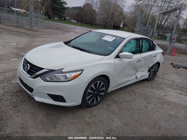 Nissan Altima 2.5 Sv 2018 1N4AL3AP6JC158079 Image 2