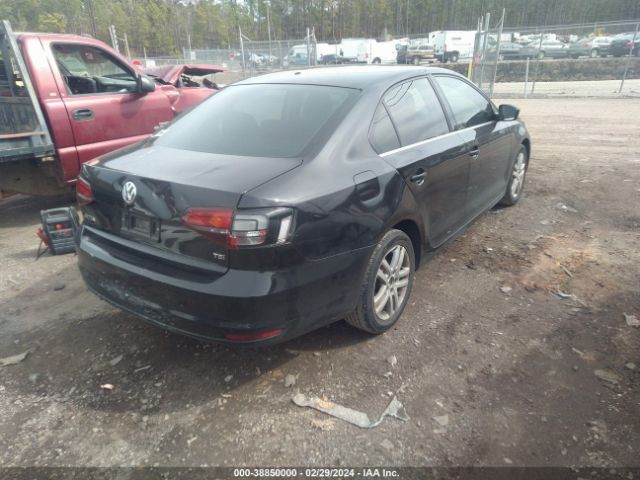 3VW2B7AJ2HM327928 Volkswagen Jetta 1.4t S
