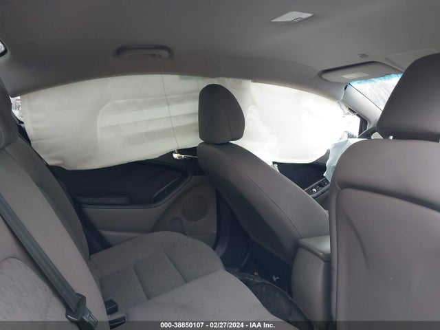 KIA FORTE LX 2015 KNAFK4A68F5334803 Image 8