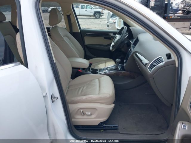 WA1LFAFP4EA026831 Audi Q5 2.0t Premium