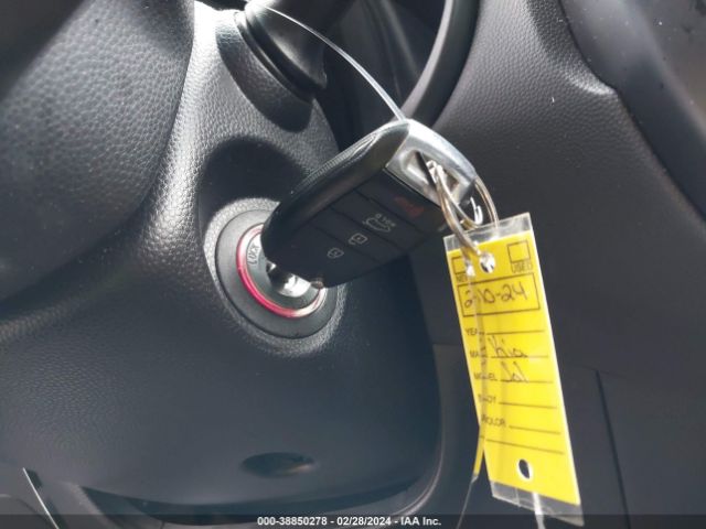 KNDJP3A52H7457004 KIA SOUL +